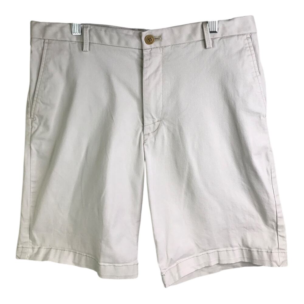 Izod Saltwear‎ Shorts Mens Size 32 Stretch Light Khaki Flat Front Inseam 9.5"